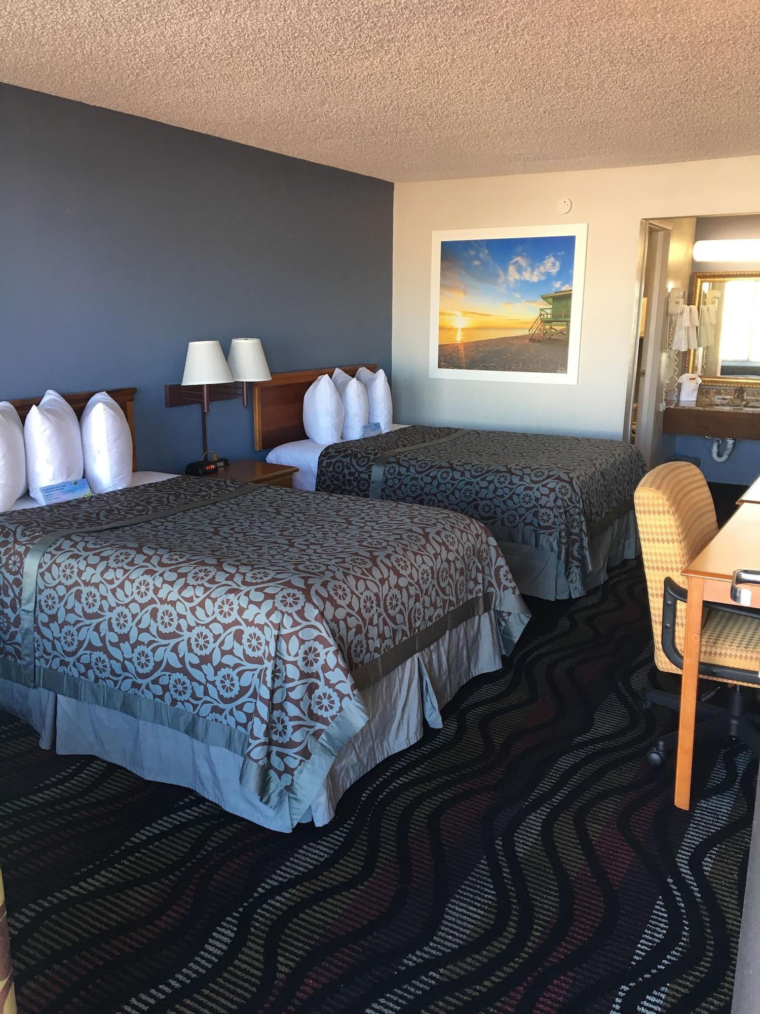 Days Inn By Wyndham Φορτ Μάγιερς Εξωτερικό φωτογραφία